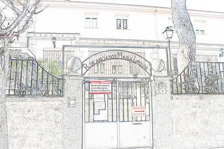 Entrada a la Residencia María Leonor Entrada a la Residencia María Leonor